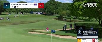 Cameron Smith recovers excellently from the bunker at the 8th