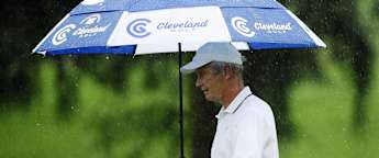 Heavy rain stops play in Taiwan