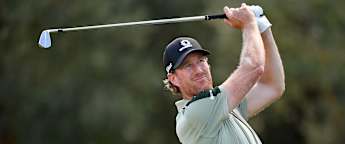 Besseling goes low to take early lead in Italy