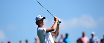 Pieters powers to share of lead in Prague