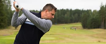 Walker weathers Finnish storms to lead