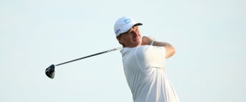 Els looking for unprecedented fourth in Dubai