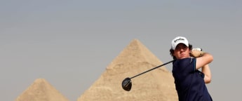 Golfing Wonder meets Ancient Wonder