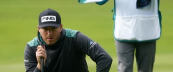 Young and Mruzek share lead after fog-delayed opener in England