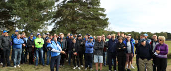 Wallace shows grit on home soil