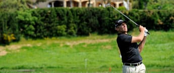 Kingston leads after opening day