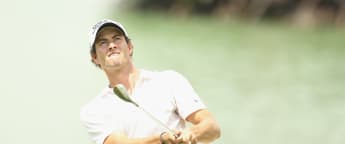 Scott retains narrow advantage