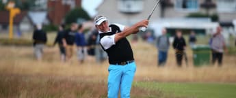 Slimline Clarke squeezes onto leaderboard
