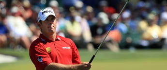 English invasion heads north to St Andrews