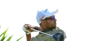 Hammer smashes course for Oman lead