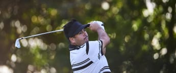 Sjöholm surges into contention