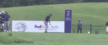 Mickelson makes the most of moving day