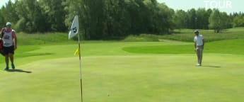 Sainz Round 1 Hole 17