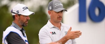 Late birdie gives Louis de Jager top spot