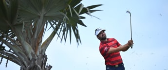 Antoine Rozner leads by two after superb 68