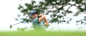 Andrea Pavan takes route 66 to lowest round since 2021 at Porsche Singapore Classic