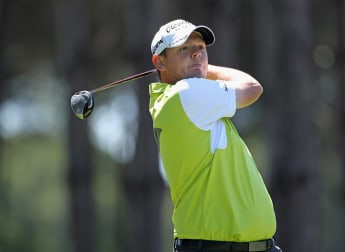 McLeary still leads after rollercoaster round 
