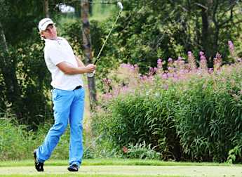 Engell carries home hopes in Norway