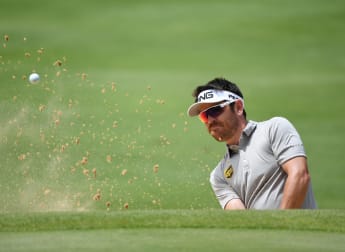 Oosthuizen surges clear in South Africa