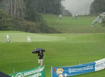 Gomez grabs lead before abrupt suspension 