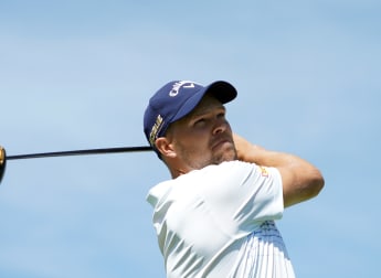 Simonsen joined by Riu and Schott atop Kaskáda leaderboard