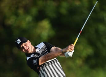 Edberg catches Olesen