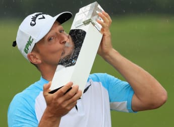 Stunning finish gives Noren Wentworth glory