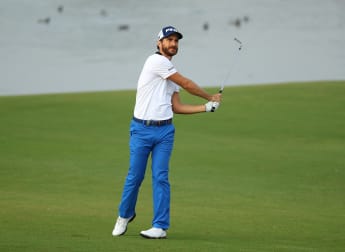 Cañizares sets early pace in Portugal