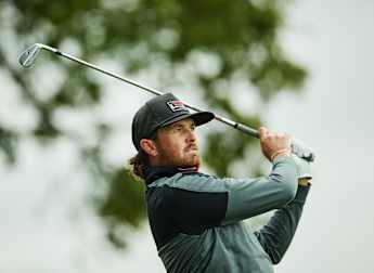 Follett-Smith moves two clear in Beroun