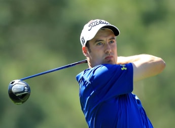 Fisher sets early pace