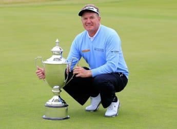 Brilliant Broadhurst regains Scottish title
