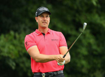 Stenson storms into US PGA lead