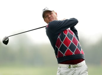 Norret claims early lead