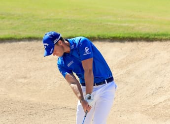 Willett keeps his nose in front