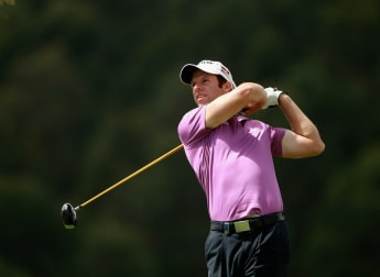 Dredge and Green race to the front