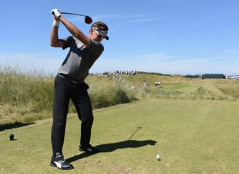 Poulter fit despite wrist concern