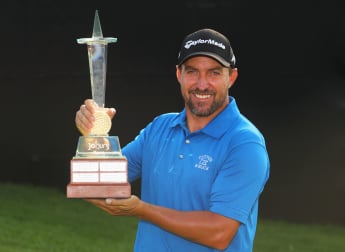 What's in the bag: Darren Fichardt