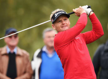 Kjeldsen takes early lead at Dunhill Links
