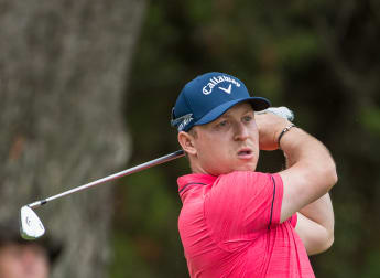 Ross moves into pole position as Kruger sets course record in Bloemfontein