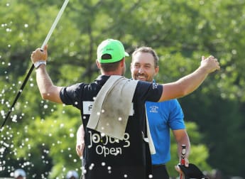 With this win - Darren Fichardt