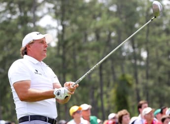 Mickelson on the move