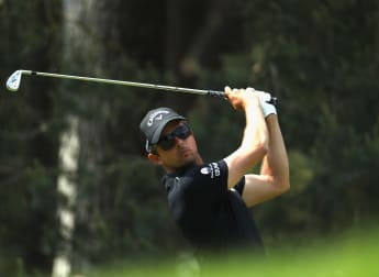 Gros edges ahead at Wentworth