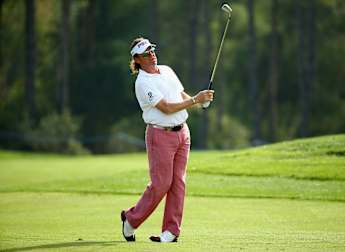 Flawless Jiménez leads in Turkey
