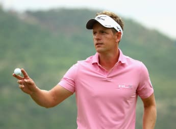 Willett hot on the heels of Donald