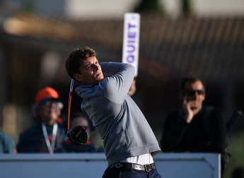 Mory makes fast start to lead in France