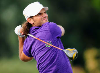 Edfors storms into lead in Paris