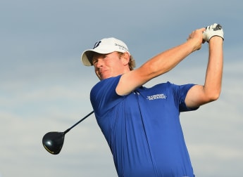 Snedeker shares Fiji lead