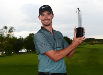 Peterson claims maiden win in Prague