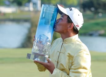 Wu makes history in Shanghai