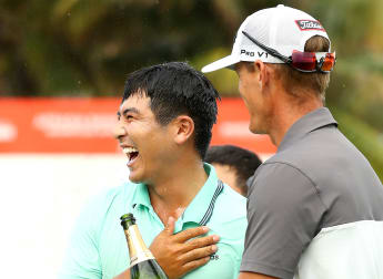 Kitayama and Smith claim victories